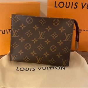Brand New Louis Vuitton Monogram Toiletry Pouch 15